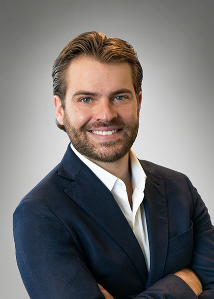 Sam-Ramano-Headshot - Vista Bank